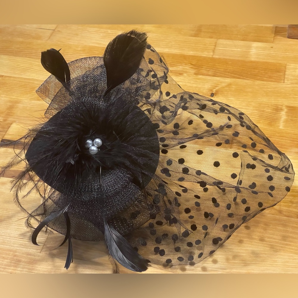Feather and net black fascinator special occasions flapper girl, Kentucky Derby